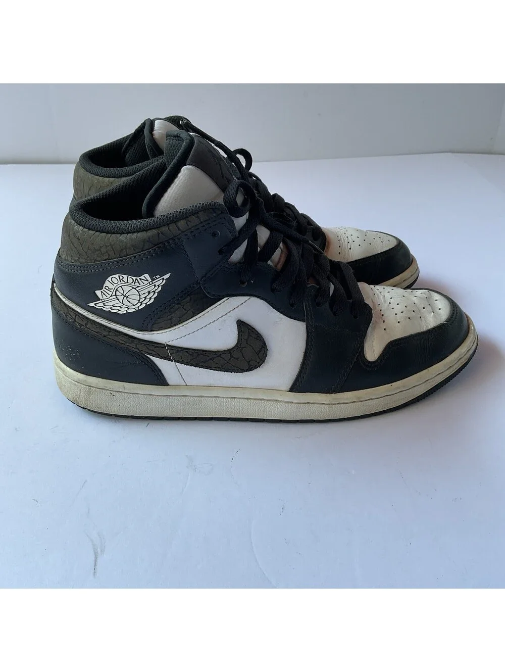 Air Jordan 1 SE Mid Panda Elephant Size 9
